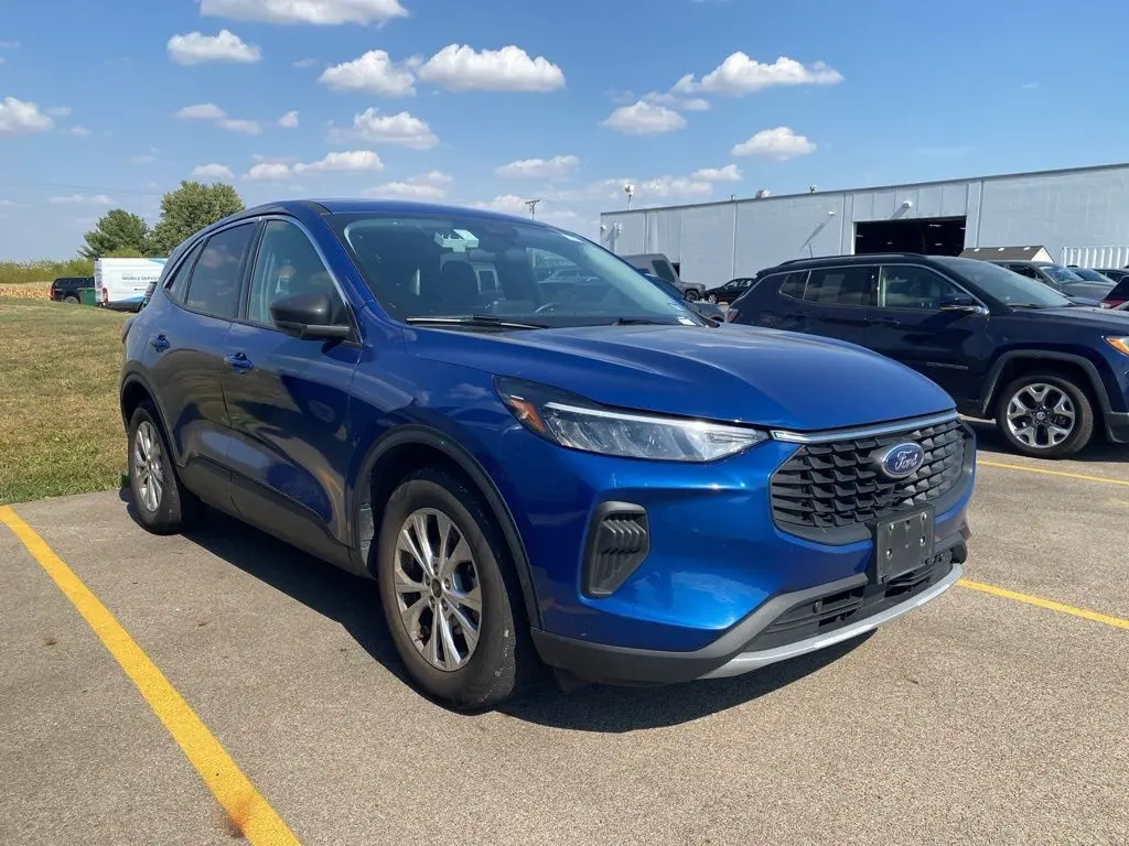 2023 Ford Escape Active photo 2