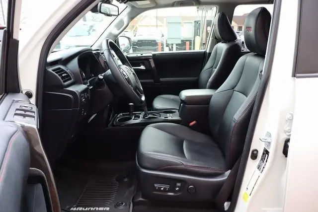 2021 Toyota 4Runner Venture Special Edition photo 4