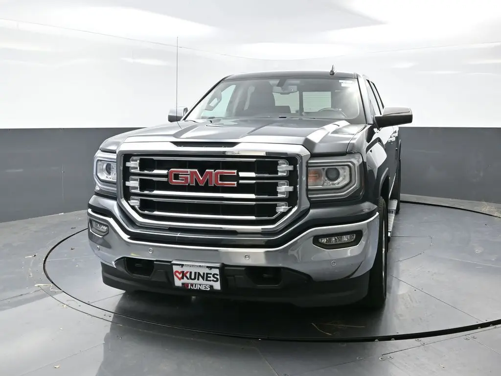 2017 Gmc Sierra 1500 SLT photo 4