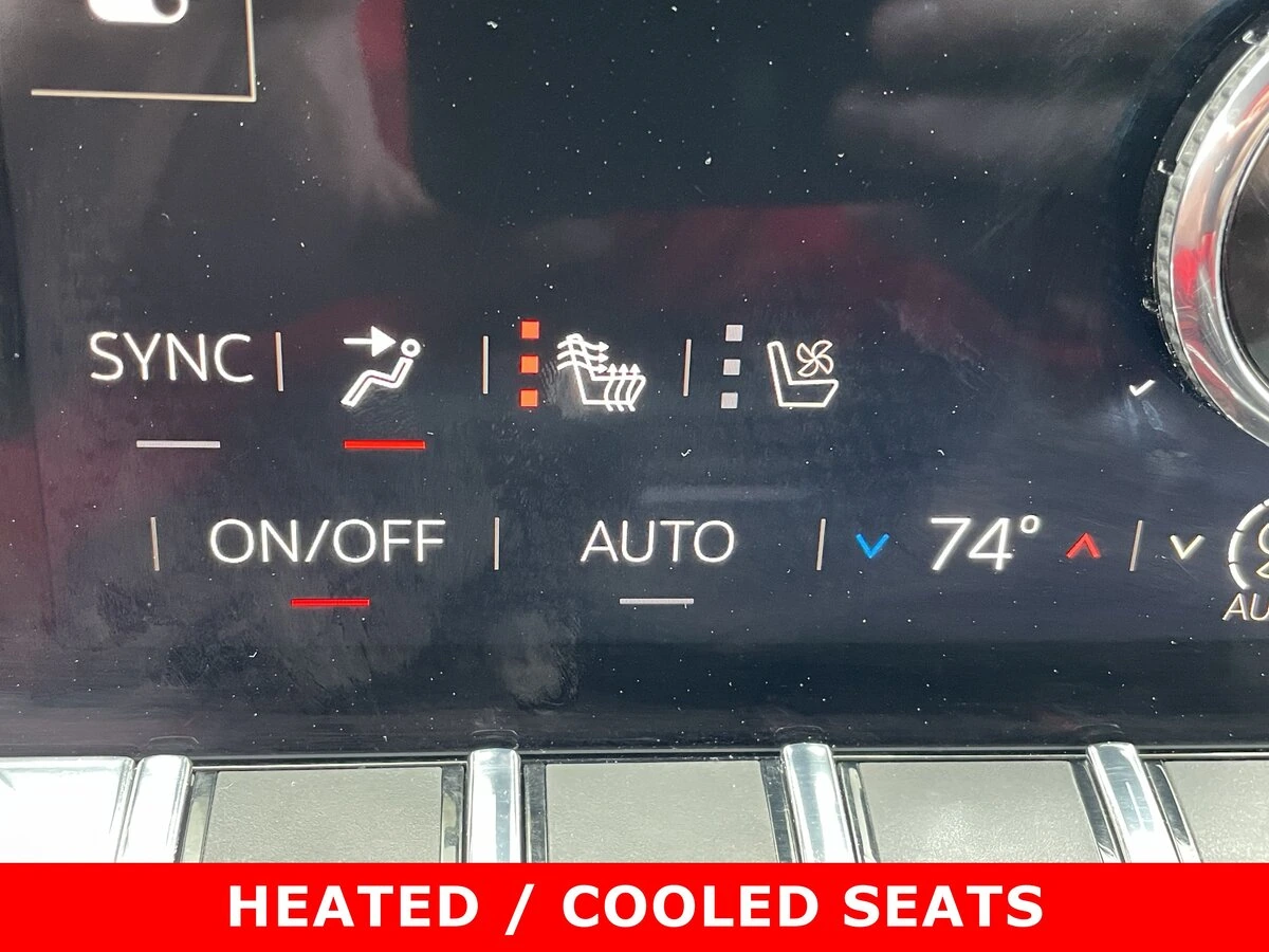 2025 GMC Yukon XL Denali - Photo 21