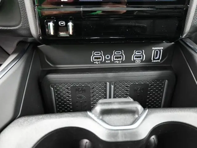 2026 Ram 1500 Laramie photo 23
