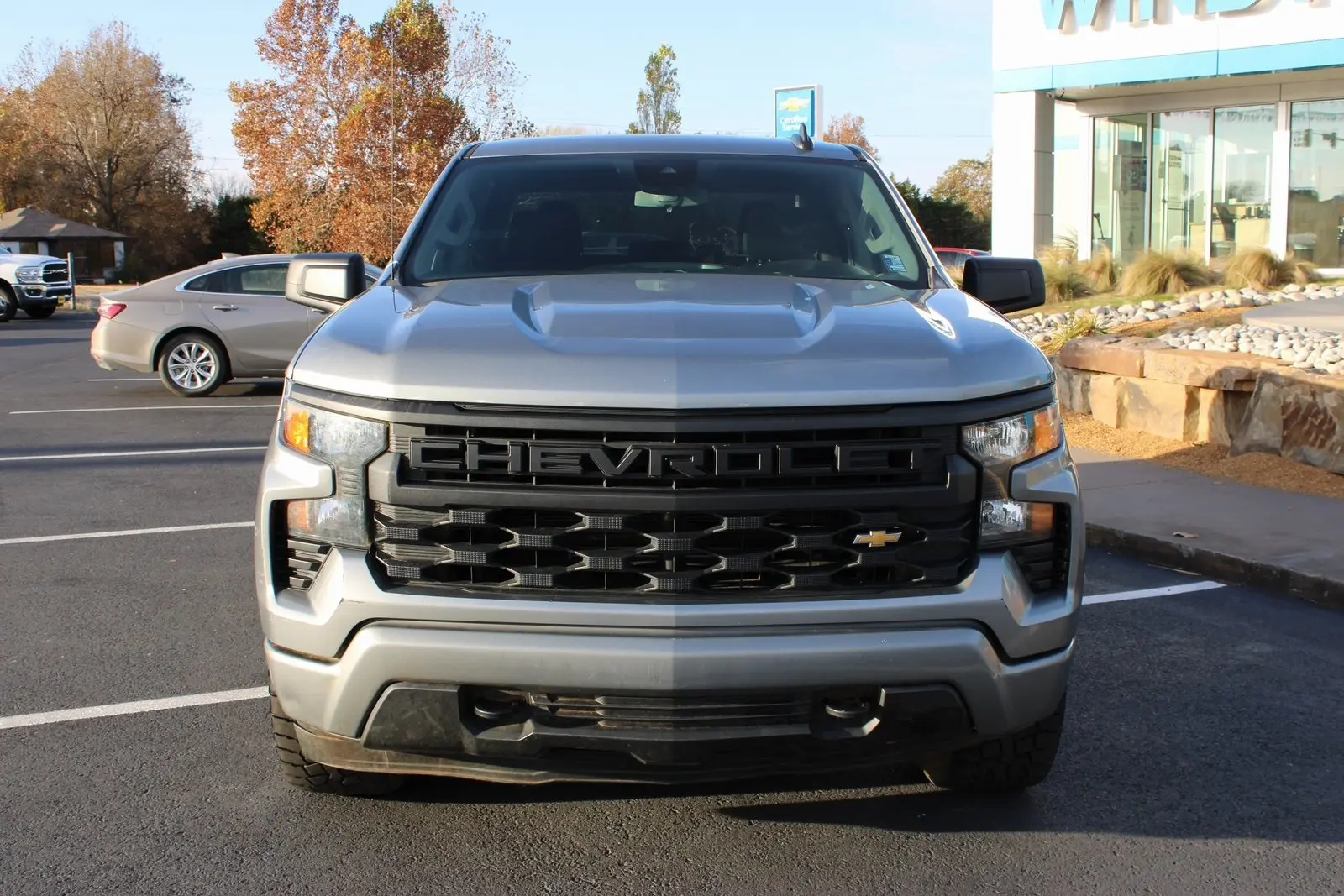 2024 Chevrolet Silverado 1500 Custom photo 3
