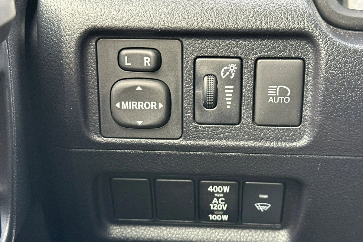 2024 Toyota 4Runner SR5 - Photo 31