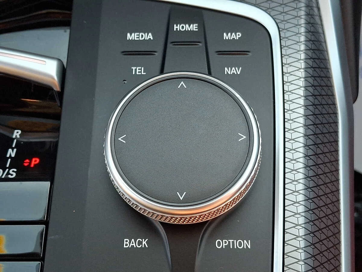 2023 BMW 3 Series 330i - Photo 23