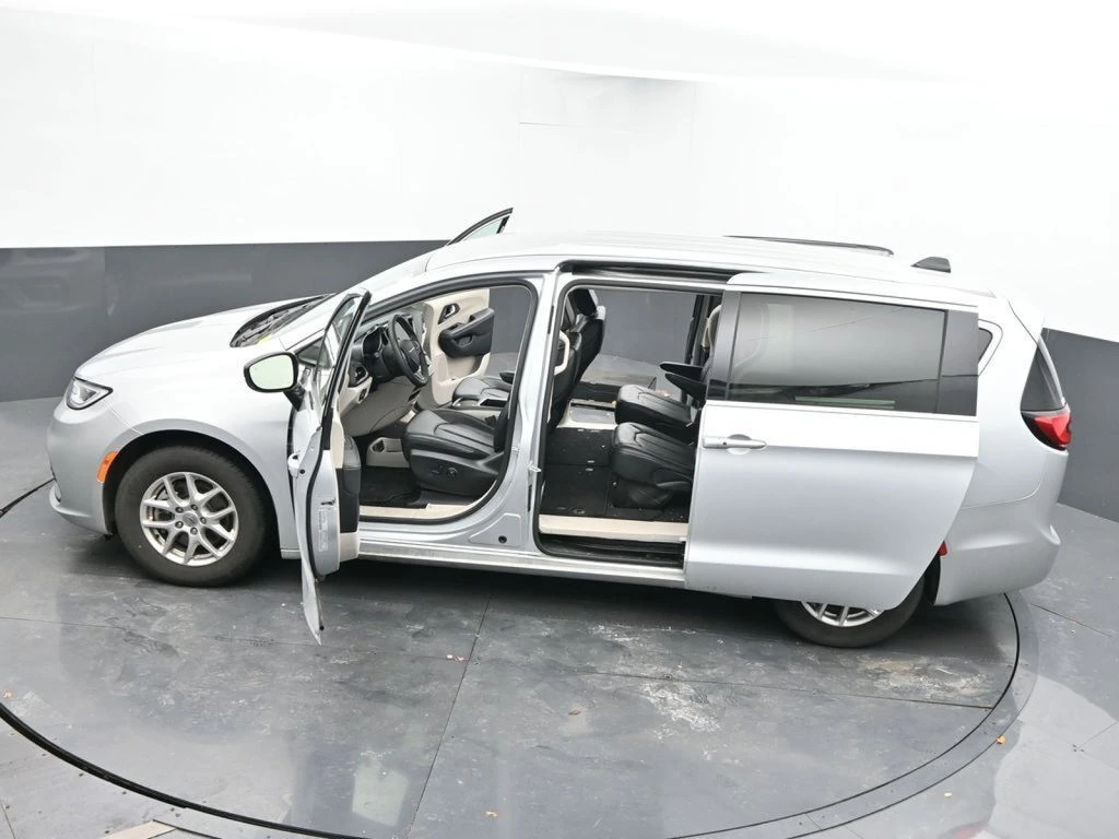 2024 Chrysler Pacifica Touring L - Photo 64