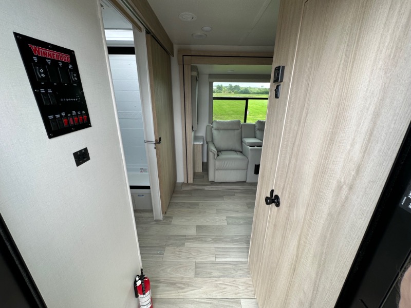 2024 Voyage/2427RB/2024 image-6