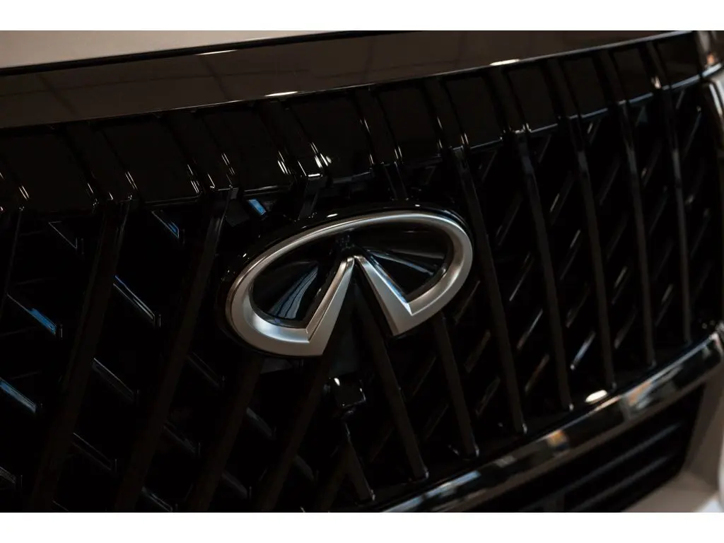 2026 Infiniti QX80 Sensory photo 4