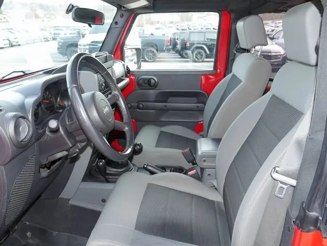 2009 Jeep Wrangler X photo 2