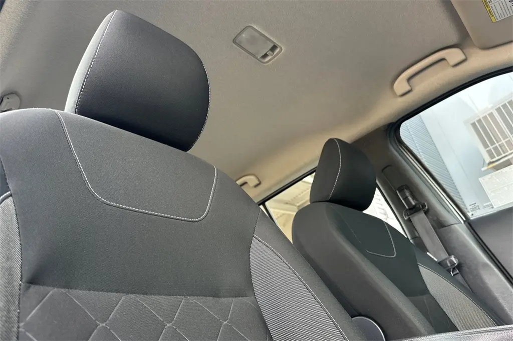 2020 Nissan Kicks SV photo 13