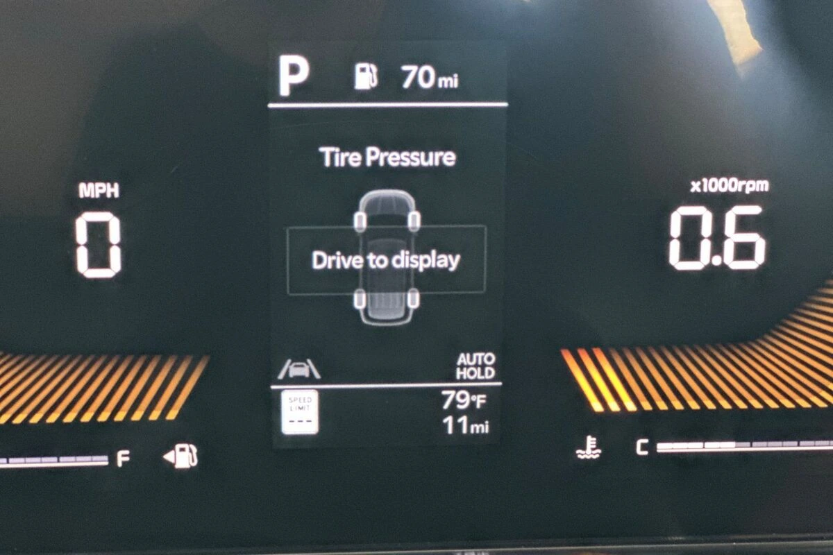 2026 Kia Carnival EX - Photo 27