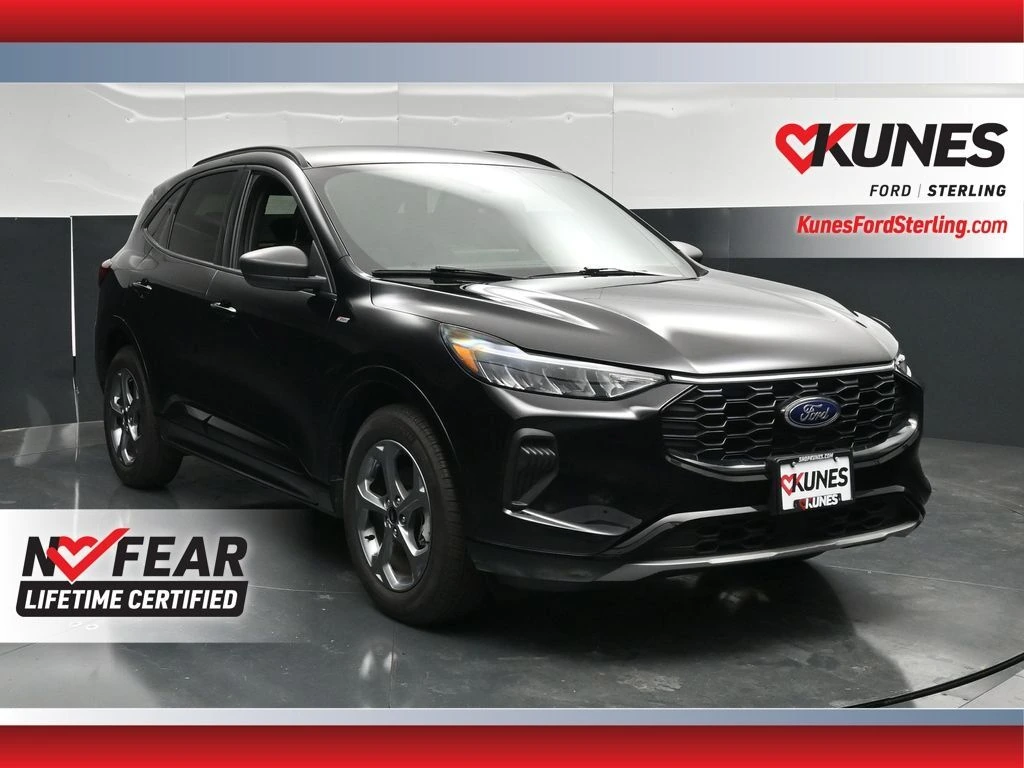 2023 Ford Escape ST-Line AWD's photo