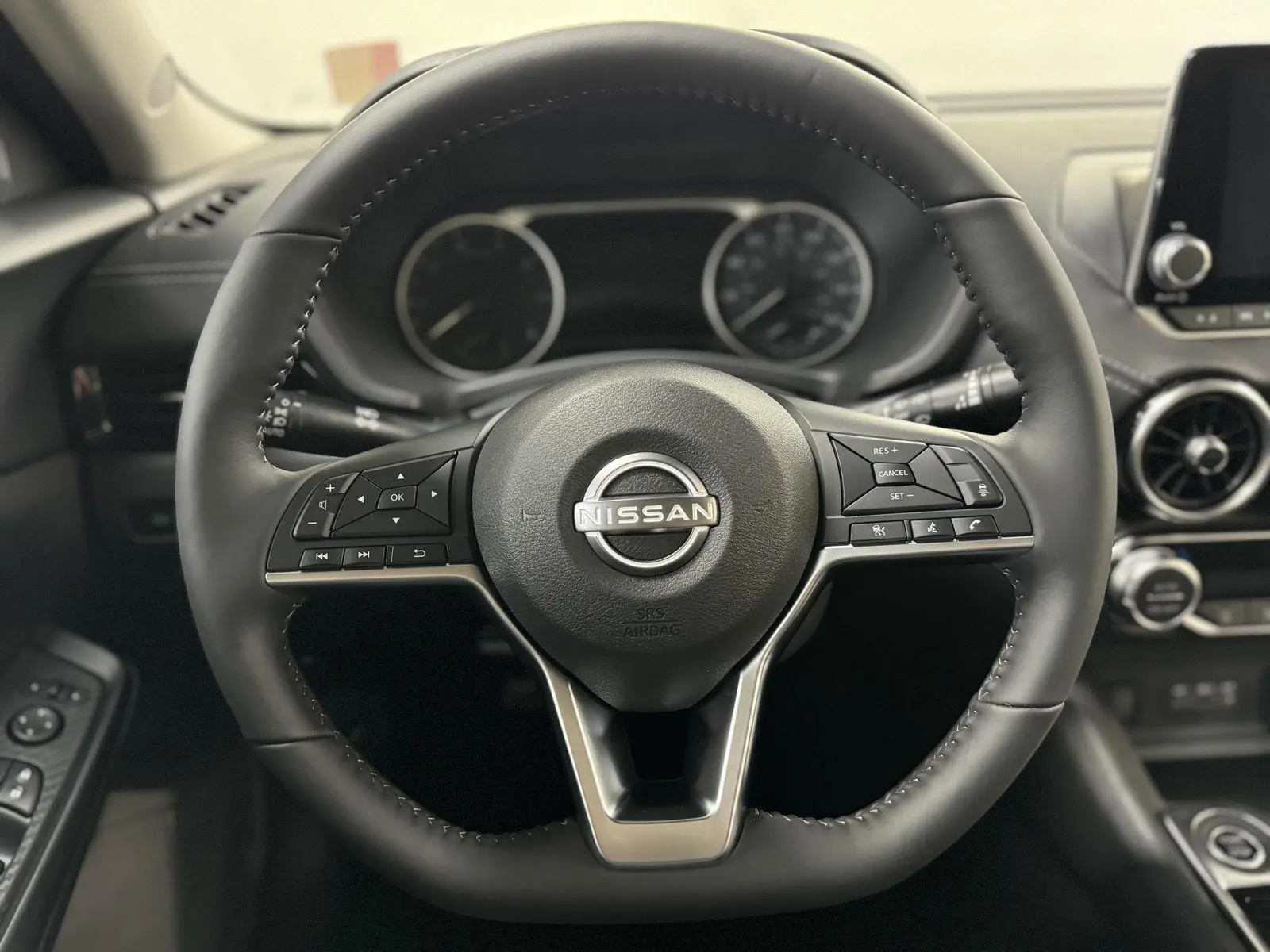 2025 Nissan Sentra SV photo 15