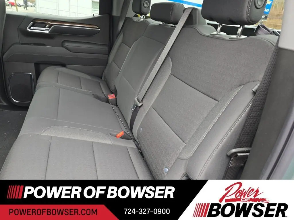 2026 Chevrolet Silverado 1500 LT photo 4