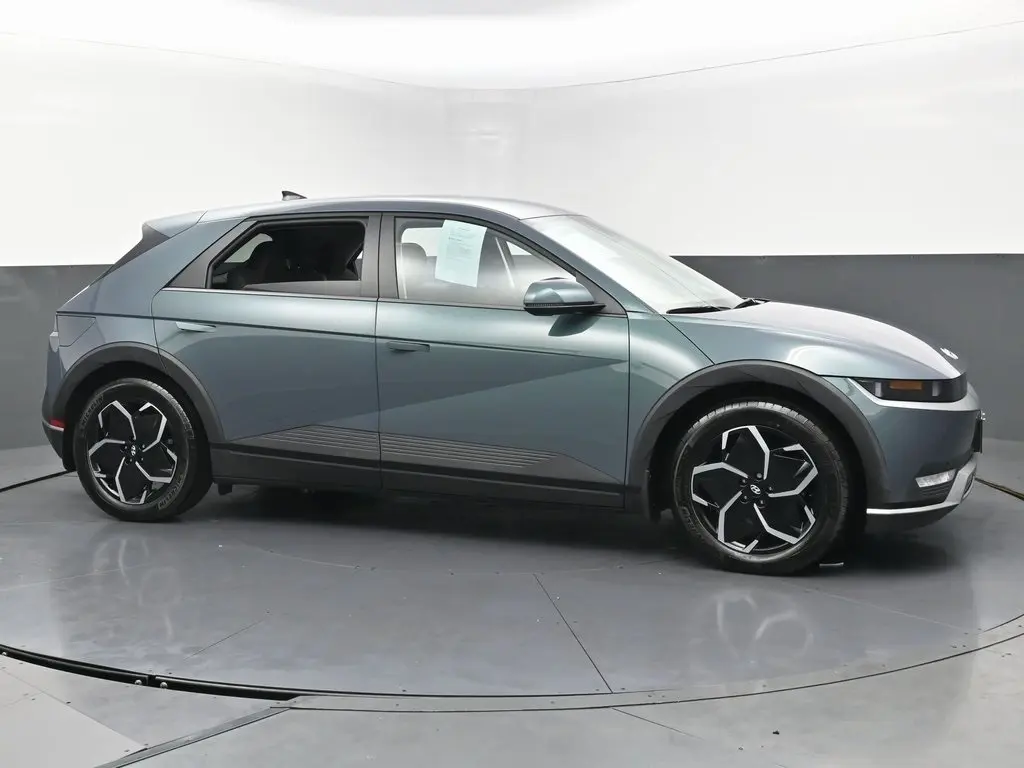 2024 Hyundai Ioniq 5 SEL photo 4