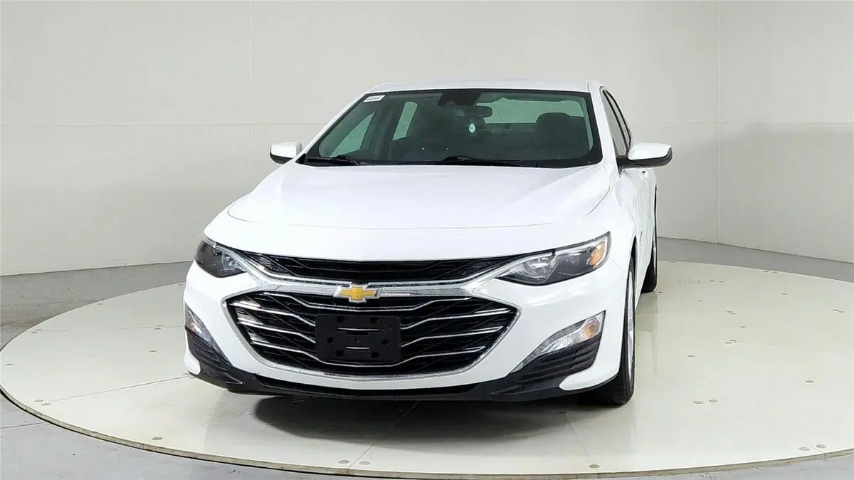 Used 2023 Chevrolet Malibu 1LT with VIN 1G1ZD5STXPF231181 for sale in London, KY