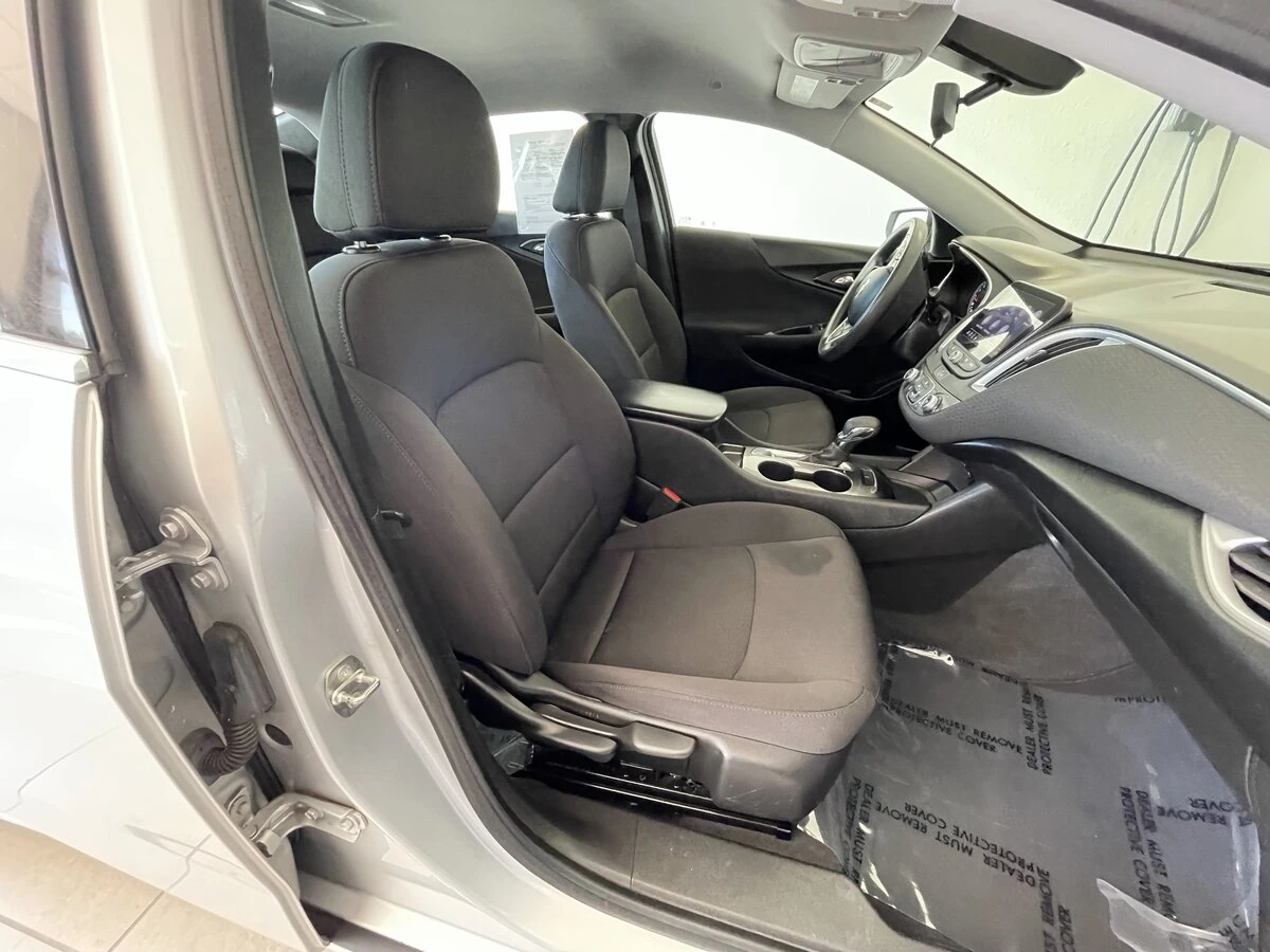 2021 Chevrolet Malibu 1LS - Photo 14