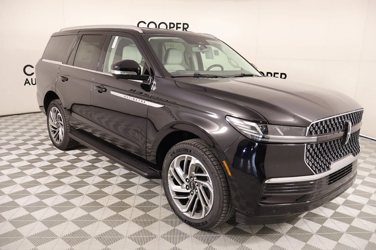 2026 Lincoln Navigator Premiere