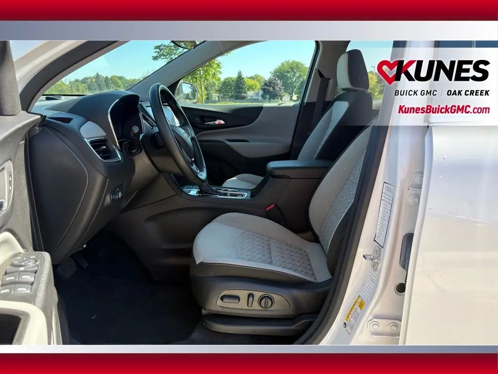 2024 Chevrolet Equinox LT photo 7