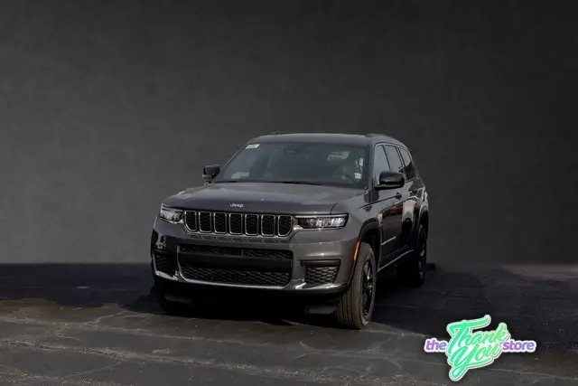2025 Jeep Grand Cherokee L Laredo's photo