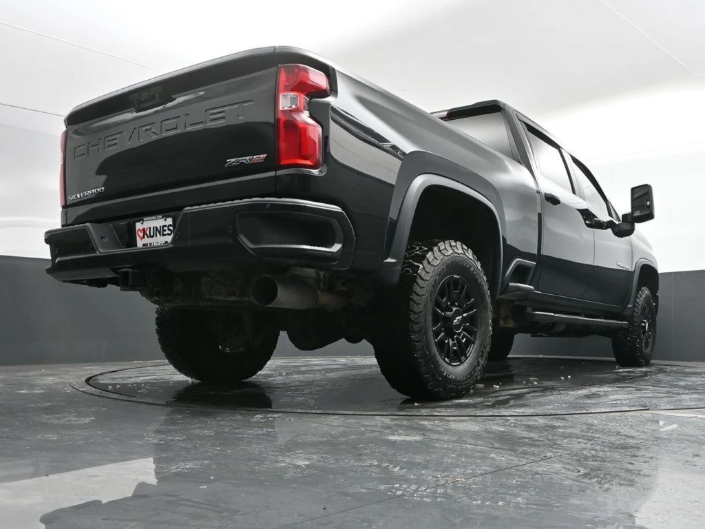 2024 Chevrolet Silverado 2500HD ZR2 - Photo 45