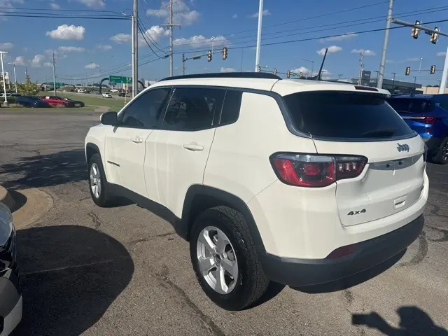 2020 Jeep Compass Latitude photo 6