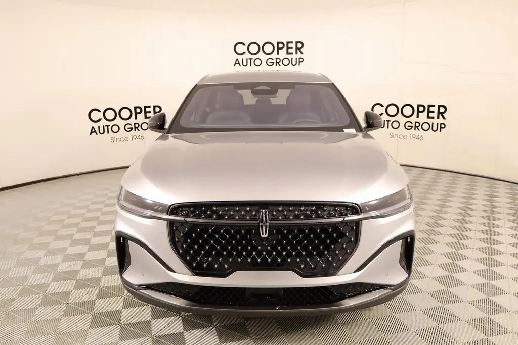 2025 Lincoln Nautilus Premiere photo 8