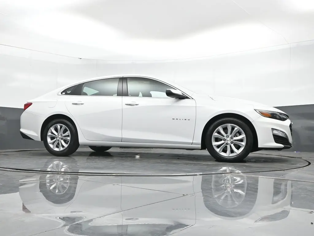2024 Chevrolet Malibu 1LT photo 38