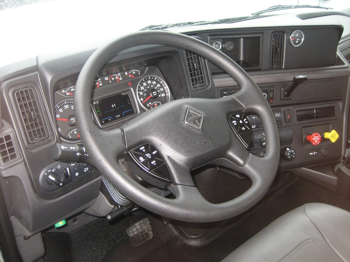 2025 International HV in Portland, OR — photo 3