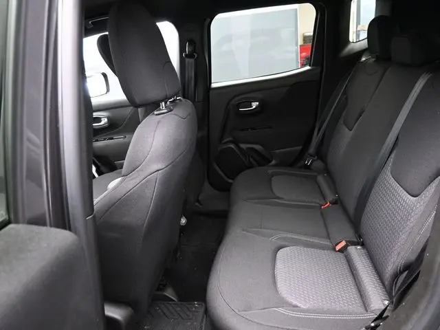 2021 Jeep Renegade Latitude photo 20