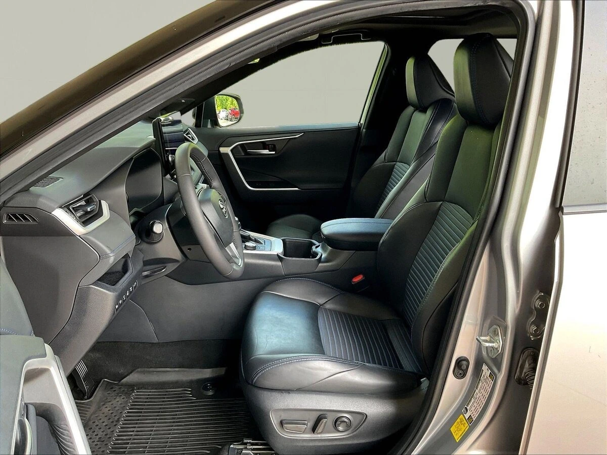 2023 Toyota RAV4 XSE - Photo 21