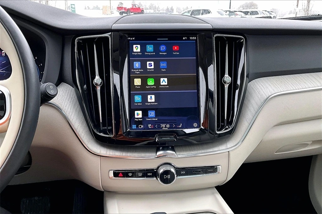 2023 Volvo - image 14