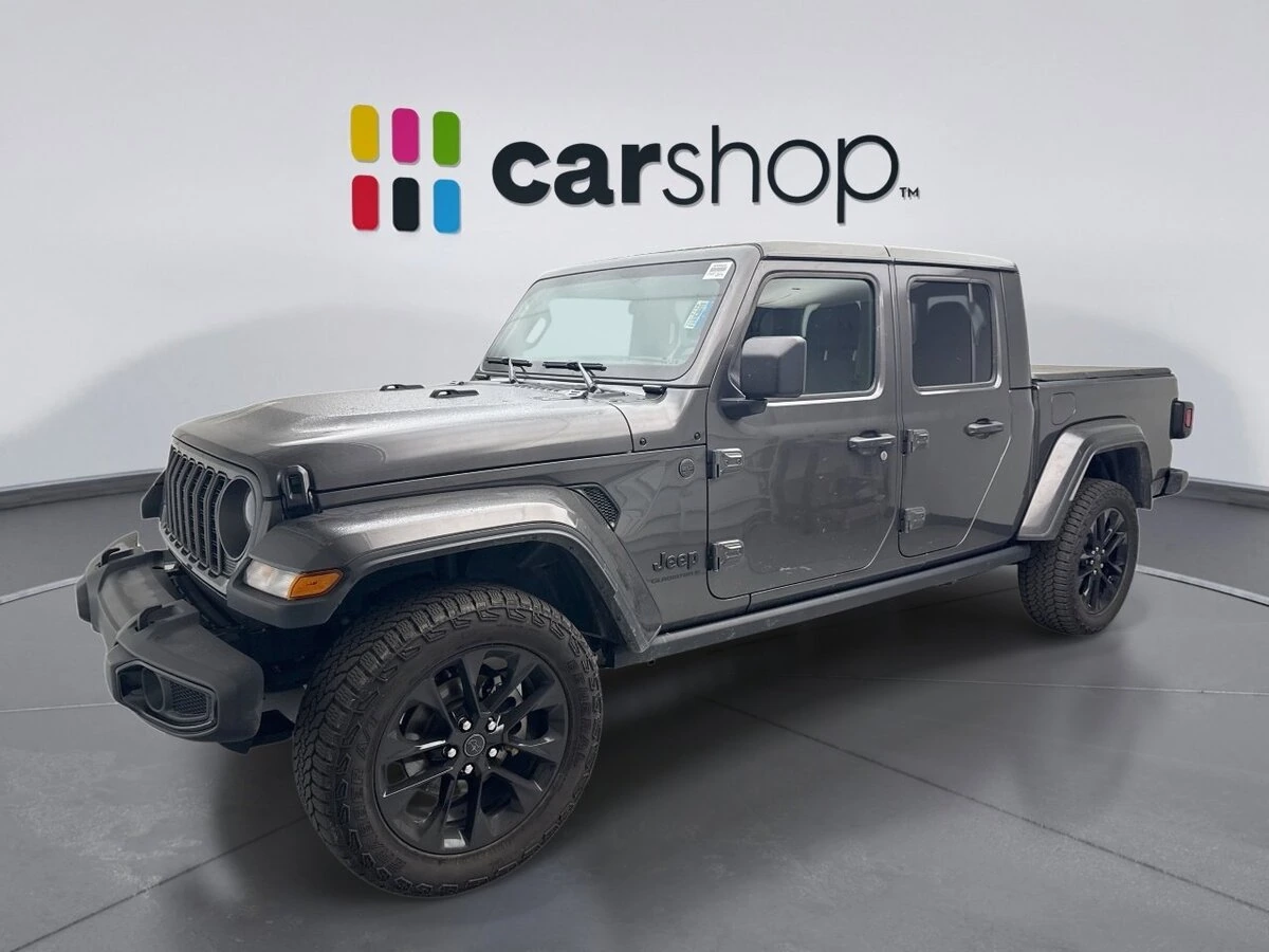 2025 Jeep Gladiator Nighthawk Auto's photo