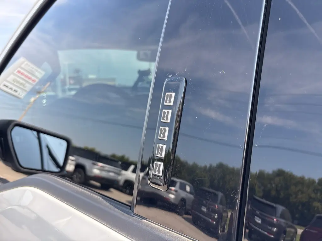 2022 Ford F-150 XLT photo 10