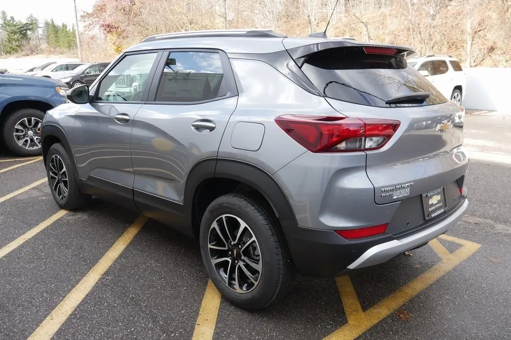 2026 Chevrolet Trailblazer LT photo 4