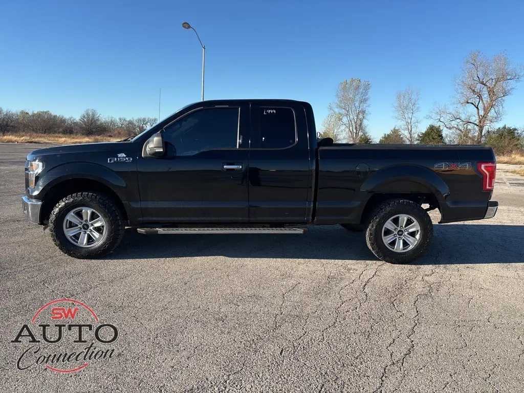2016 Ford F-150 XLT photo 4