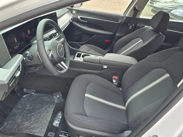2026 Hyundai Sonata SEL Sport photo 4