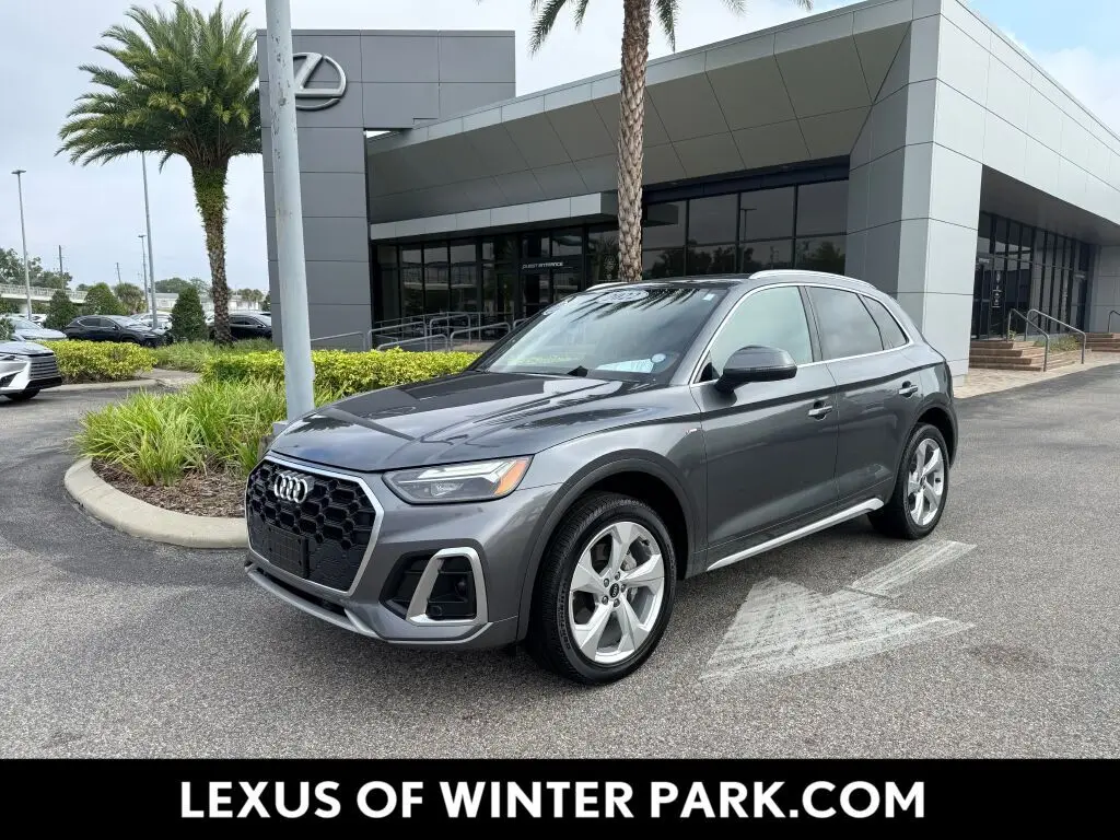 2022 Audi Q5 Premium Plus's photo