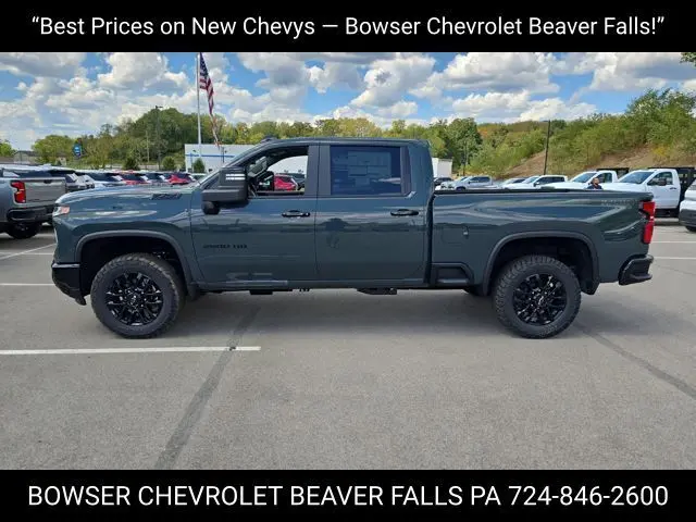 2026 Chevrolet Silverado 2500HD LT photo 2