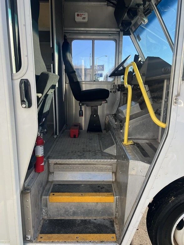 2022 Freightliner - image 7