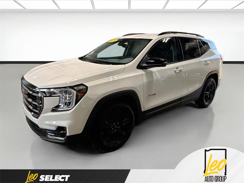 2023 GMC Terrain AT4