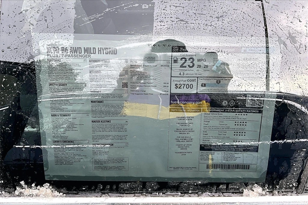 2026 Volvo - image 13