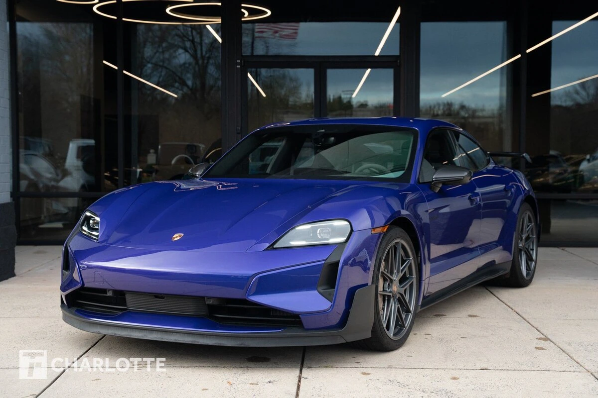 2025 Porsche Taycan Turbo GT with Weissach Package - Photo 8