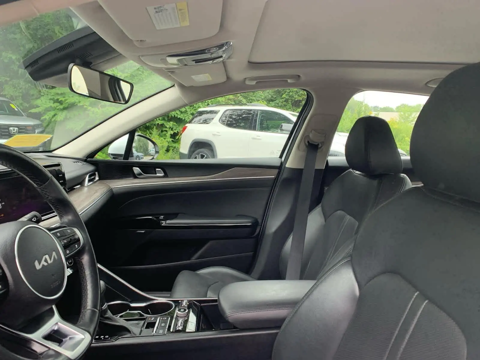 2023 Kia K5 EX photo 10