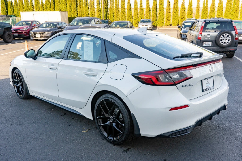 2024 Honda Civic Hatchback Sport - Photo 10