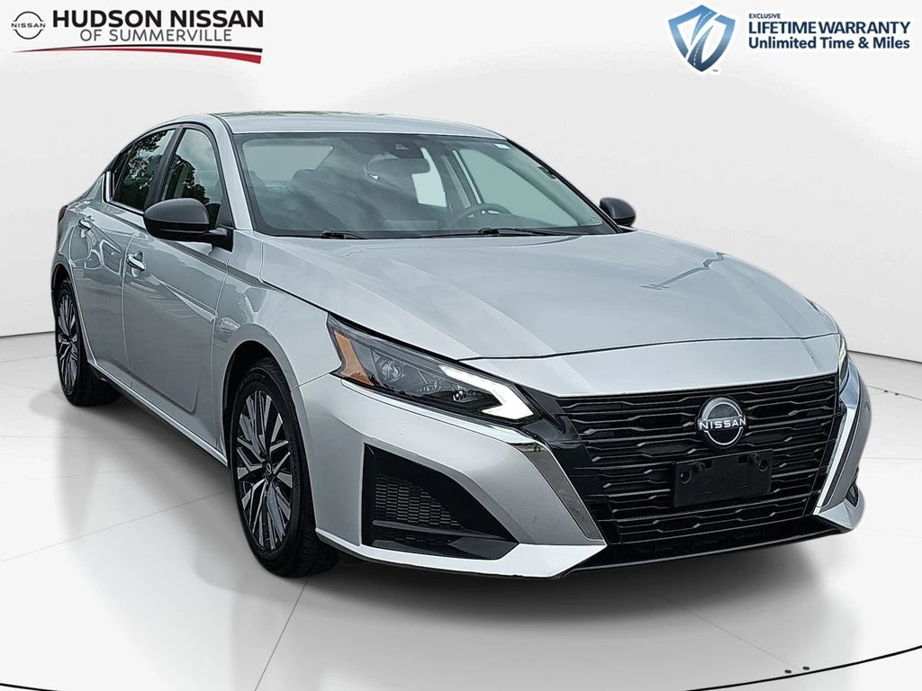 2024 Nissan Altima 2.5 SV's photo