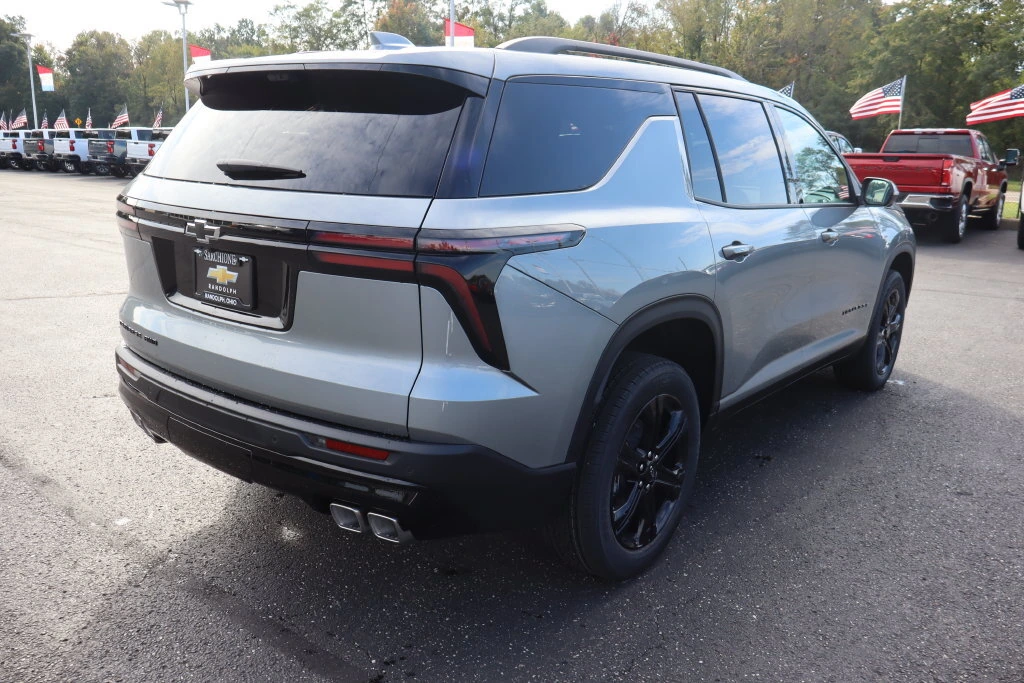 2027 Chevrolet Traverse LT - Photo 23