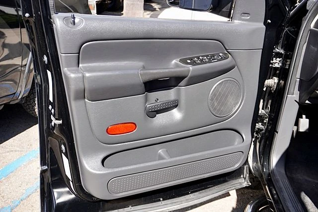 2005 Dodge Ram 3500 Pickup SLT - Photo 31