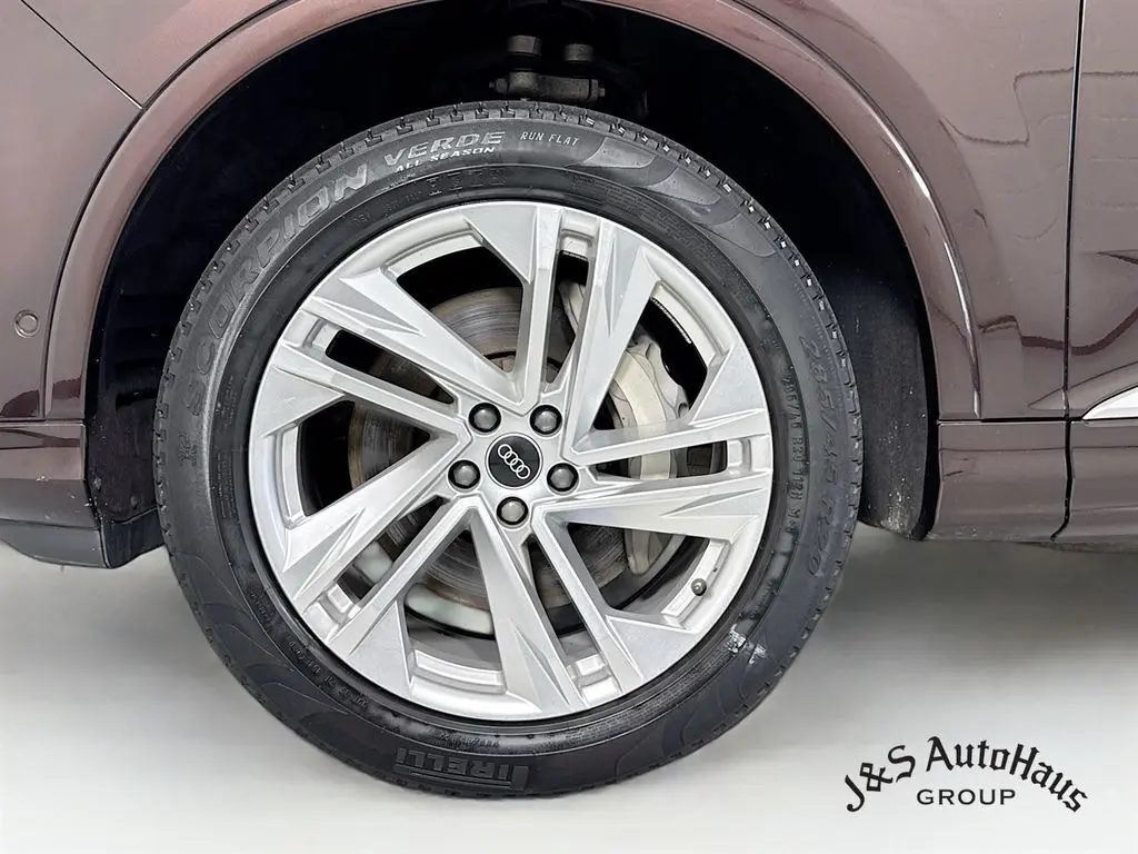 2022 Audi Q7 55 Premium Plus photo 33