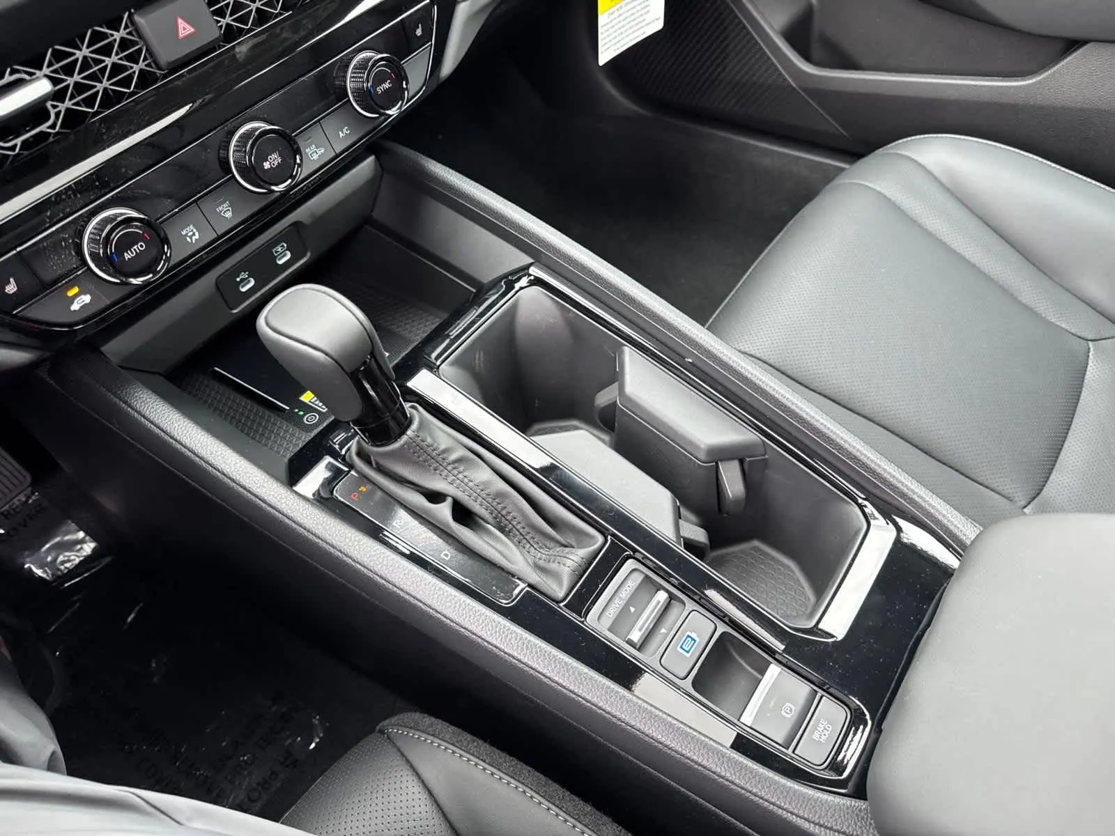 2025 Honda Accord Hybrid EX-L photo 25
