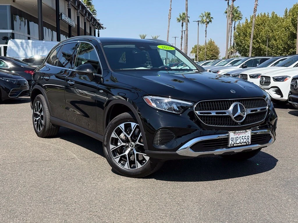 2025 Mercedes-Benz GLC